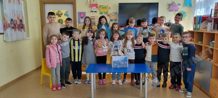 Учителки от ДГ“МИР“се отказаха от цветя и подаръци за 8 март,родителите събраха 1105 лв дарения за Турция и Сирия