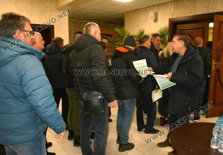 Животновъди на протест в Хасково заради ниските изкупни цени на млякото и с искане за промени