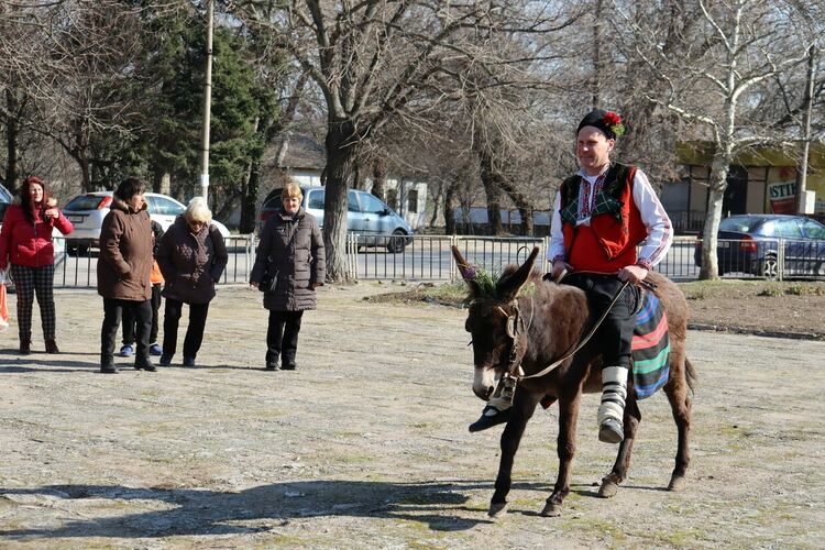 Трифон Зарезан празнуваха в Гарваново