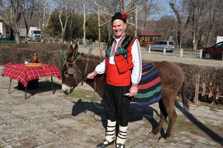 Трифон Зарезан празнуваха в Гарваново