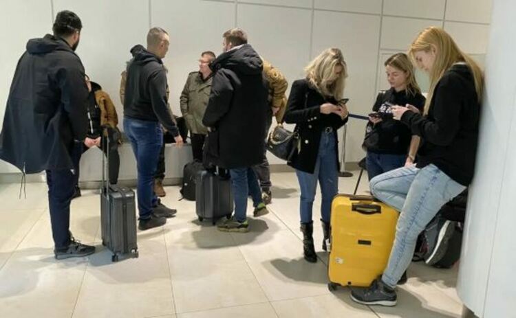 Сърби, представящи се за футболни запалянковци, трябвало да направят преврата в Кишинев