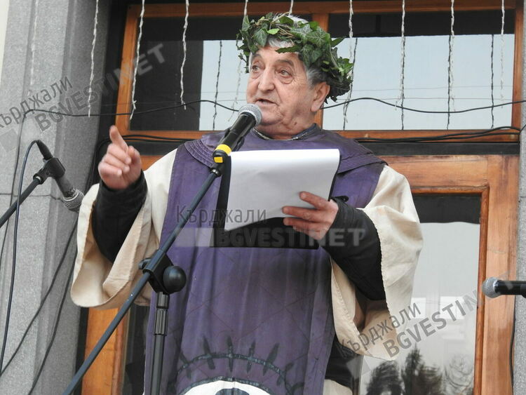 Константина Карабоюкова стана винар на годината в Кърджали, кърджалийци се спретнаха неповторим празник за Трифон Зарезан