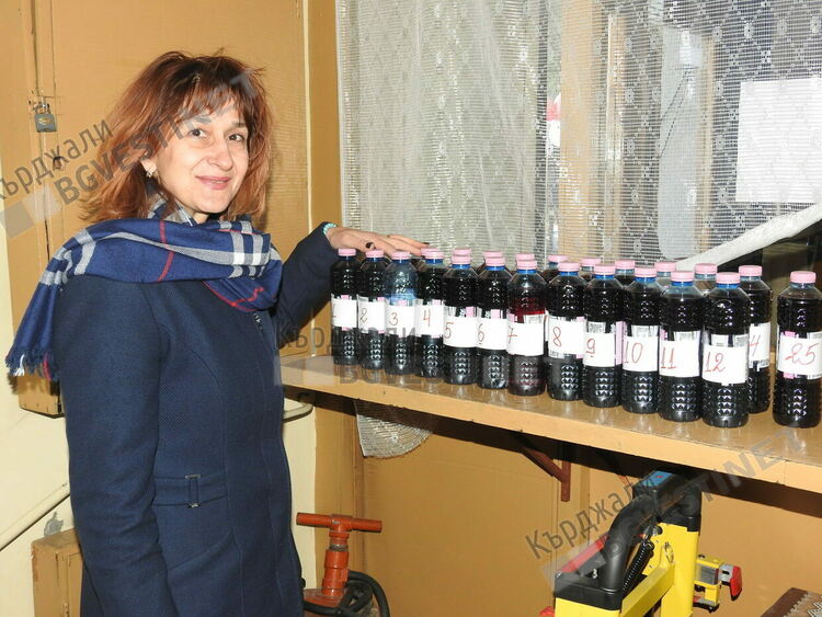 Константина Карабоюкова стана винар на годината в Кърджали, кърджалийци се спретнаха неповторим празник за Трифон Зарезан