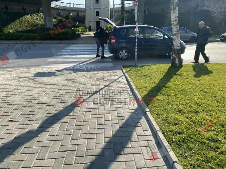 Блъснаха възрастна жена на пешеходна пътека в Димитровград