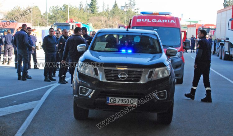 С аплодисменти турците изпращат българските пожарникари след спасителната им мисия в земетръсните зони 