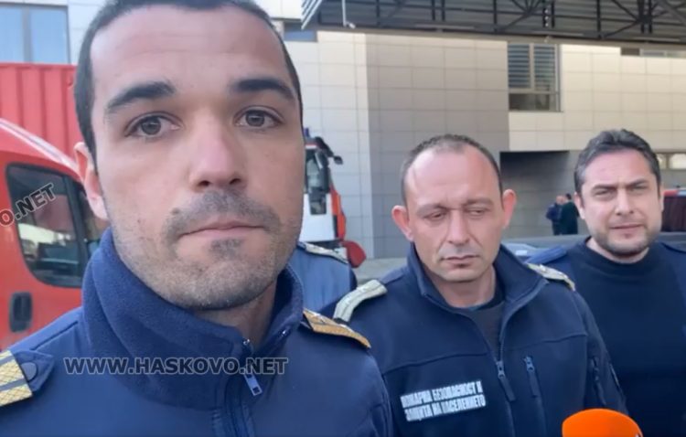 Петър Петров би се върнал още утре на терен за да спасява хора и отново би избрал професията на пожарникар именно заради тези моменти