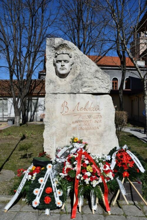 150 години безсмъртие - Асеновград се поклони пред Апостола на свободата 