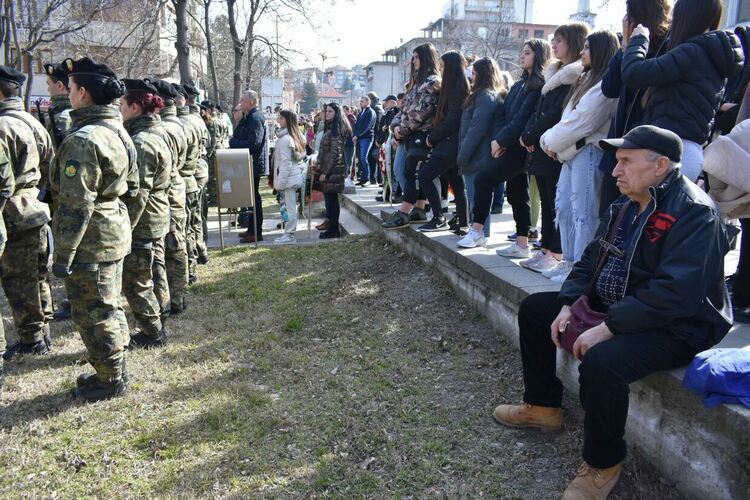 150 години безсмъртие - Асеновград се поклони пред Апостола на свободата 