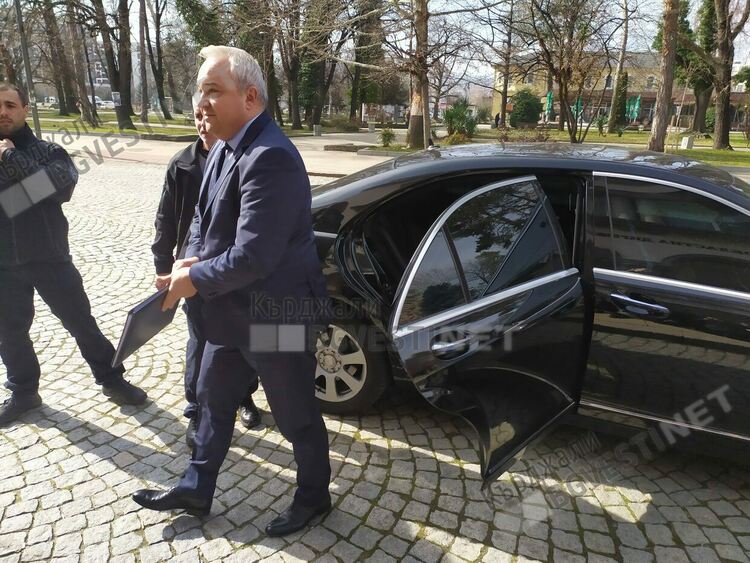 Министър Демерджиев в Кърджали:Очакваме засилване на купуването на гласове на предстоящия вот!