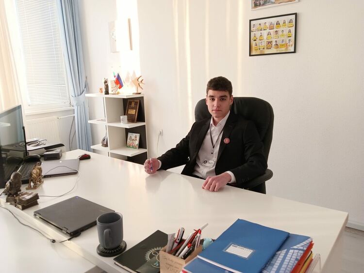 Йордан Начев замести Чавдар Здравчев на директорския пост