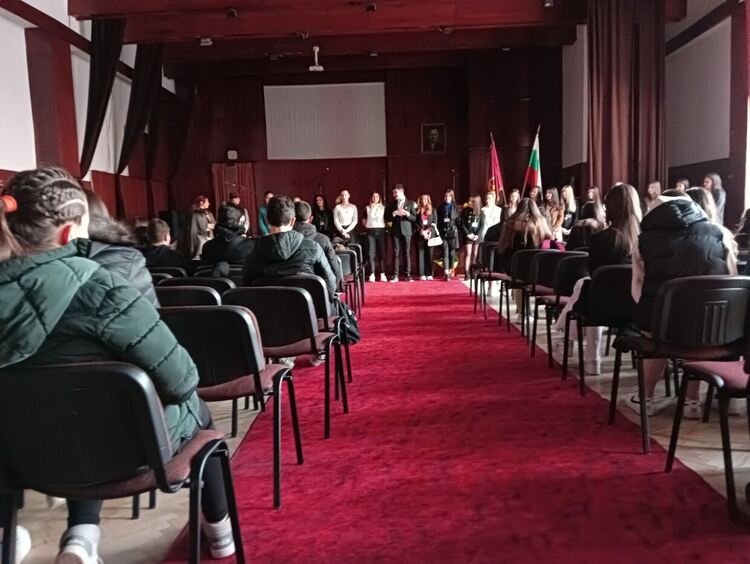 Йордан Начев замести Чавдар Здравчев на директорския пост