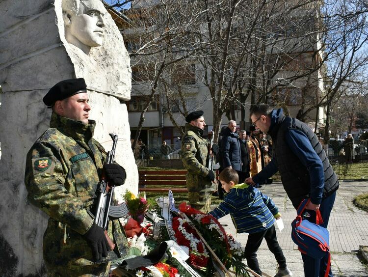 150 години безсмъртие - Асеновград се поклони пред Апостола на свободата 