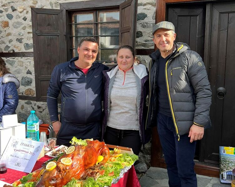 Янко и Таня спечелиха сърцата на златоградската публика с вино от Първомай