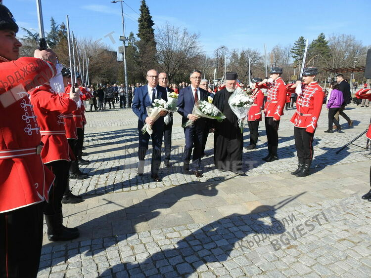   Кърджалийци:Апостолът на Свободата изпревари времето си!