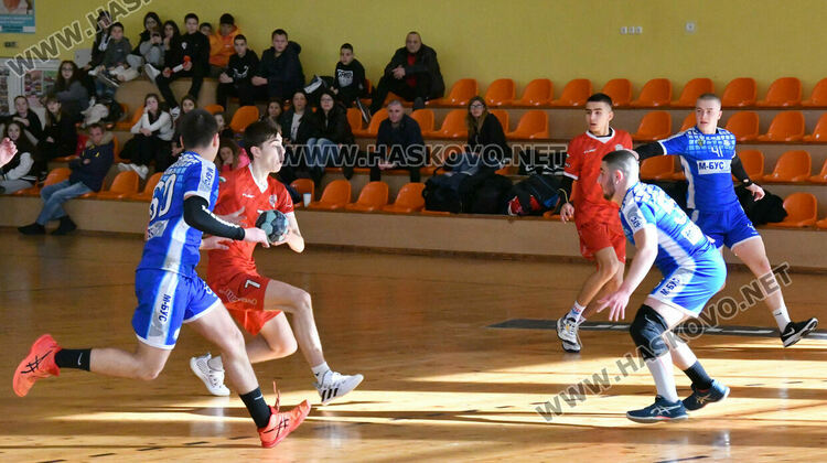 „Асти“ записа победа и загуба в първенството за хандбалисти до 19 г.