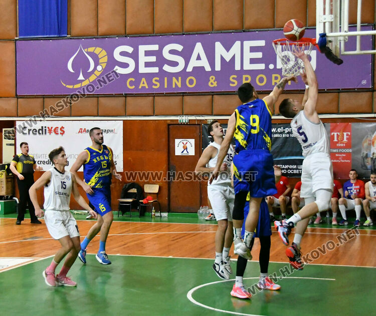 Бакетболистите на Хасково взеха дербито с „Хебър“