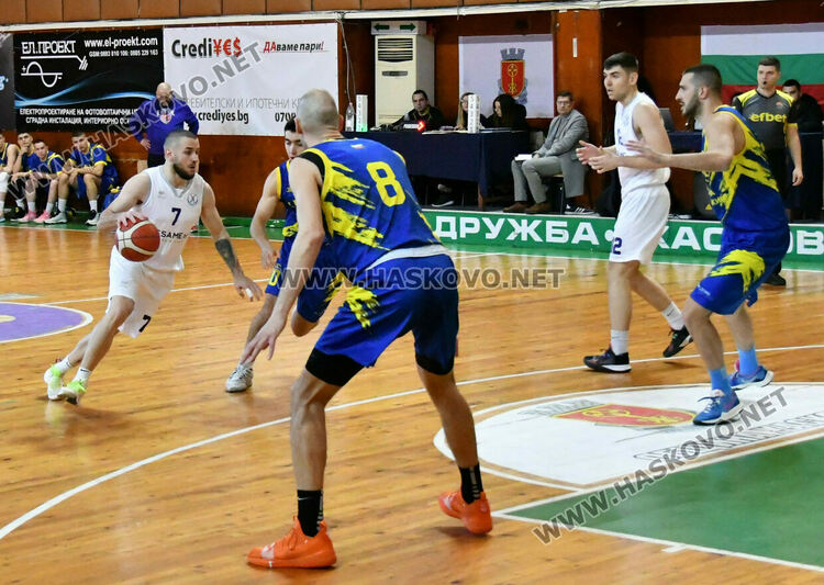 Бакетболистите на Хасково взеха дербито с „Хебър“