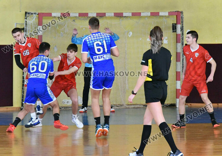 „Асти“ записа победа и загуба в първенството за хандбалисти до 19 г.