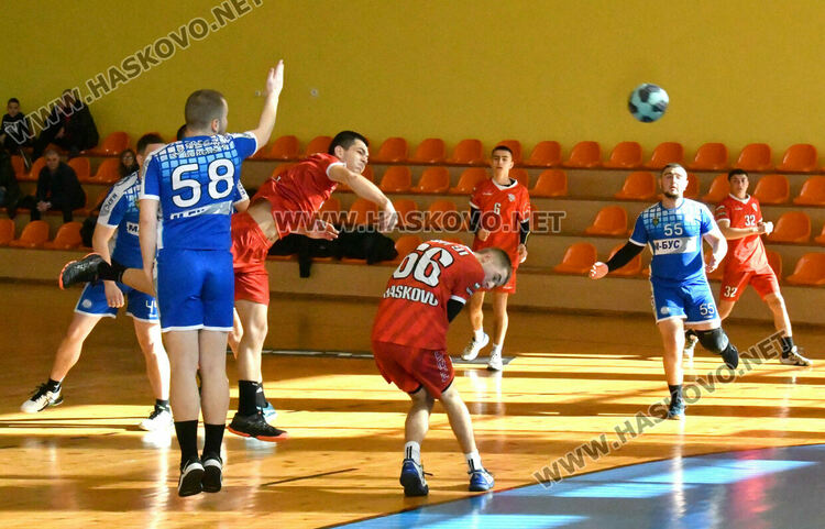 „Асти“ записа победа и загуба в първенството за хандбалисти до 19 г.