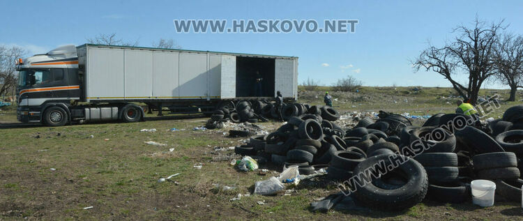 Разчистват незаконно сметище, още две глоби за хасковлия