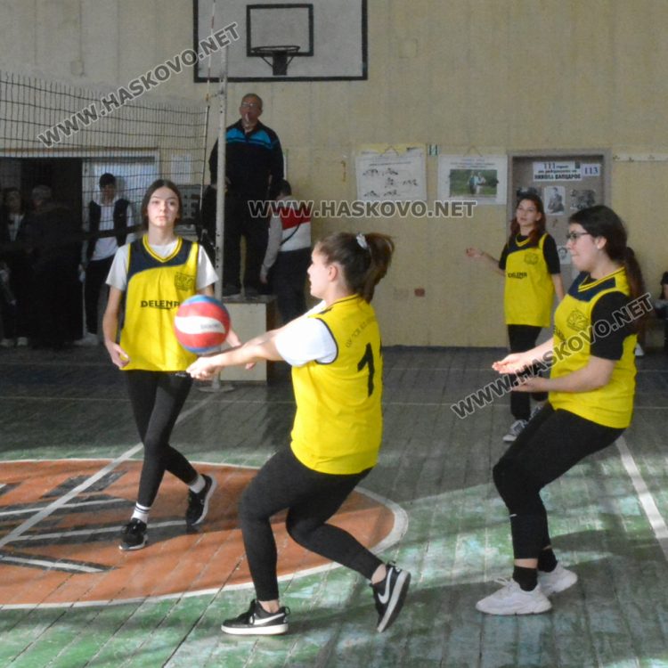 Ученическите игри продължават с първенство по волейбол