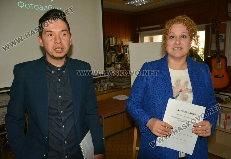 Преподаватели по музиката и изобразително от училище „Шандор Петьофи“ направиха бинарен урок