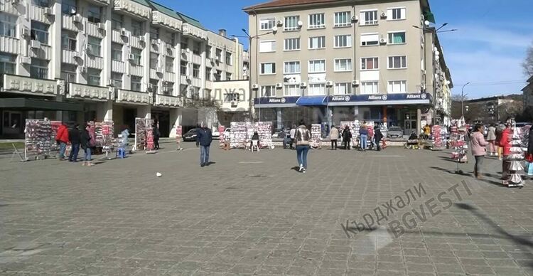 Изселниците от Турция с интерес към мартениците, пренасят традицията отвъд границата