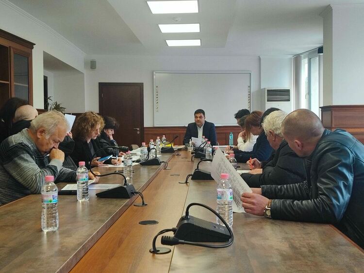 Партиите и коалициите в Димитровград стигнаха до консенсус за членовете на СИК