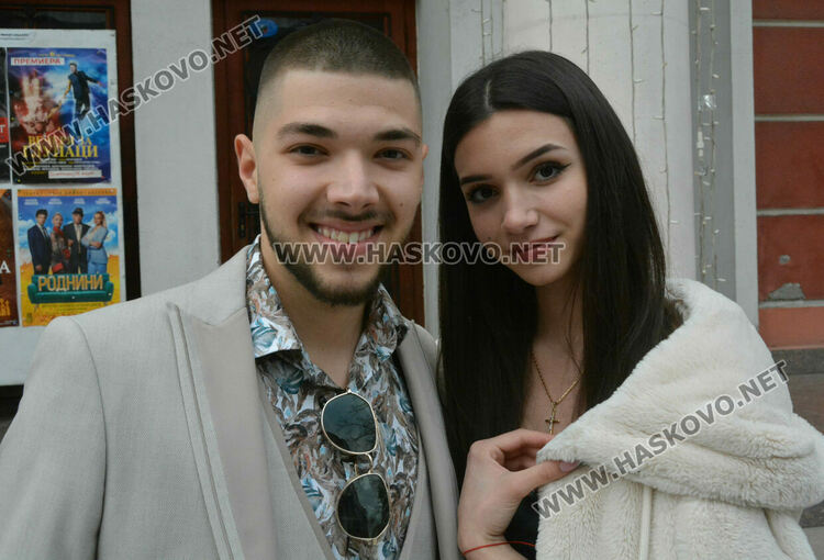 Фашингът на Езиковата гимназия огласи улиците в Хасково