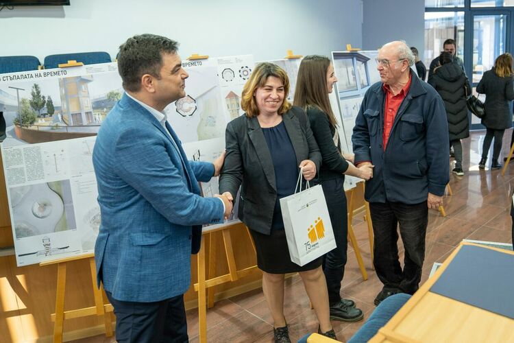 Жури и граждани класираха проектите за Водната кула