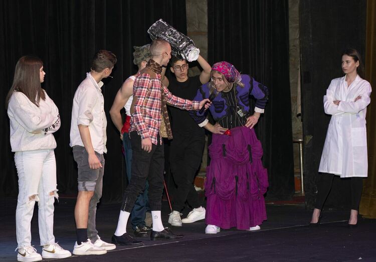 Славейковци отново блеснаха с церемонията "Даскеер", даряват средствата за лечението на Габи и Дамла 