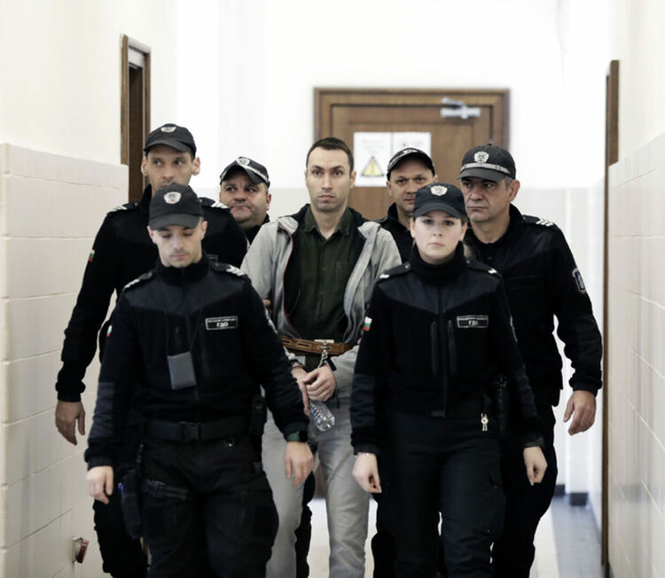 Убийството на Евгения, която беше открита в куфар - от ревност или за пари