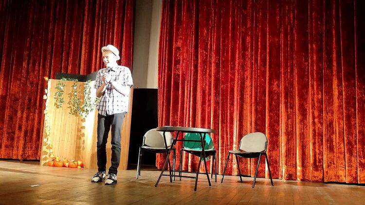 ЕГ "Иван Вазов"-Смолян отново с участие и награди във фестивал за училищен театър 