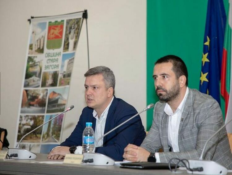 Предизвикателствата и перспективите, пред които са изправени общинските приюти за безстопанствени животни бяха обсъдени на среща