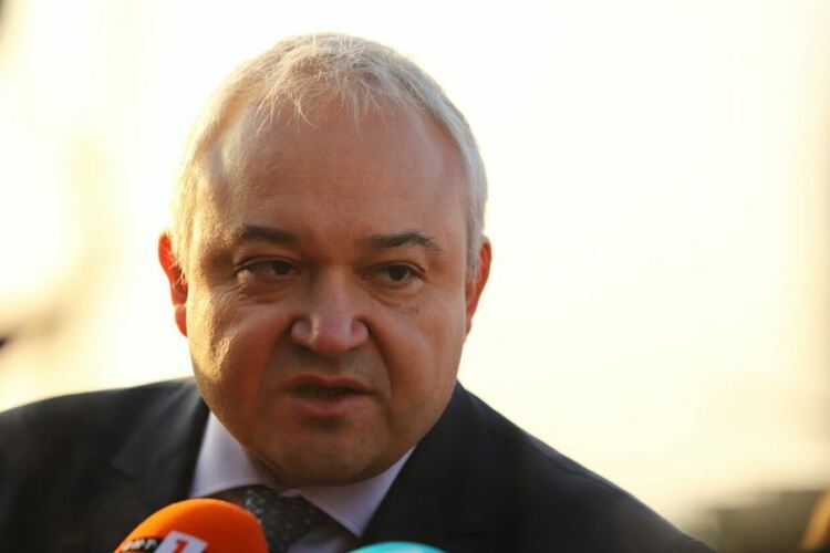 Вътрешният министър Иван Демерджиев за гонките с мигранти и купения вот