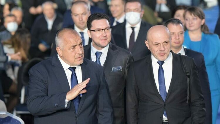 Без Кирил Ананиев, но с Вежди Рашидов начело. ГЕРБ утвърди водачите на листи