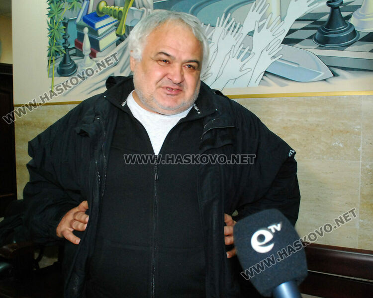 Обявиха за решаване делото за такса смет в Хасково, отложиха това за Димитровград