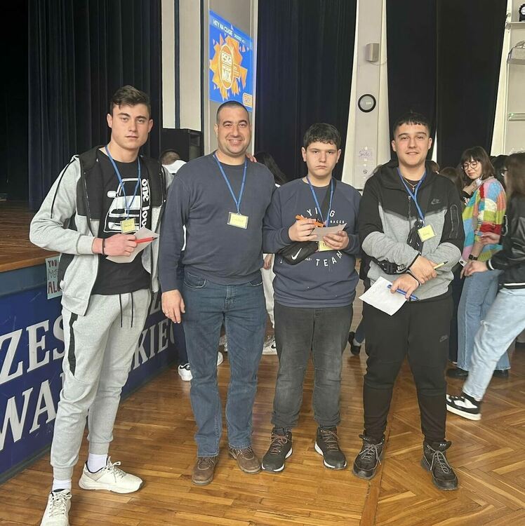 Професионалната гимназия по транспорт и аграрни технологии участваха в дискусия за насилието в училище