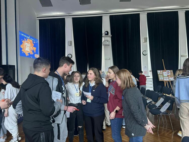 Професионалната гимназия по транспорт и аграрни технологии участваха в дискусия за насилието в училище