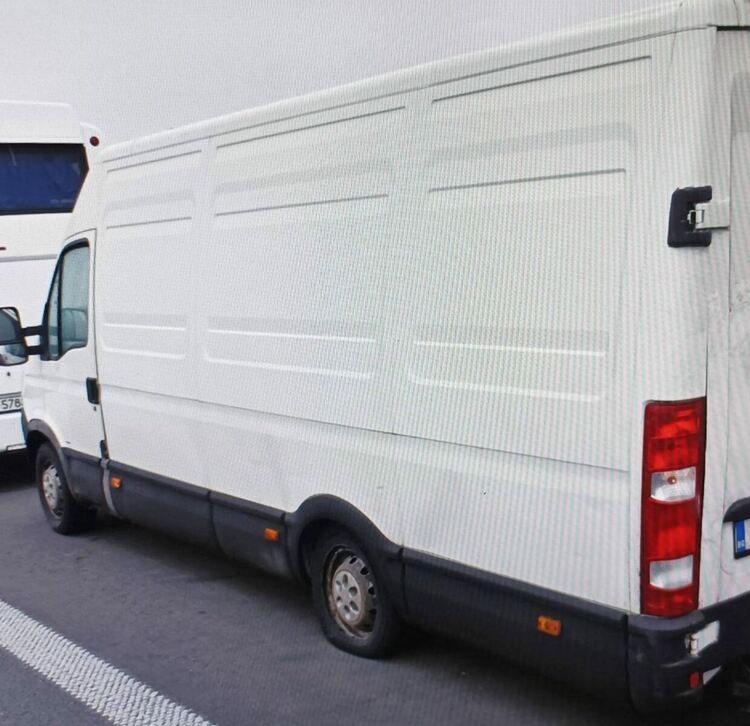 Прокуратурата в Стара Загора привлече като обвиняем 18-годишен от Млечино за трафик на 57 афганистанци