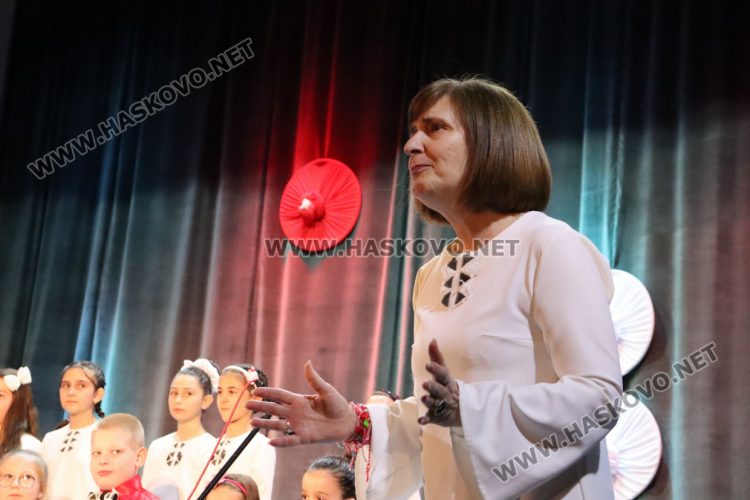 Празничен концерт на хор „Орфей“ обра овациите в Младежкия център