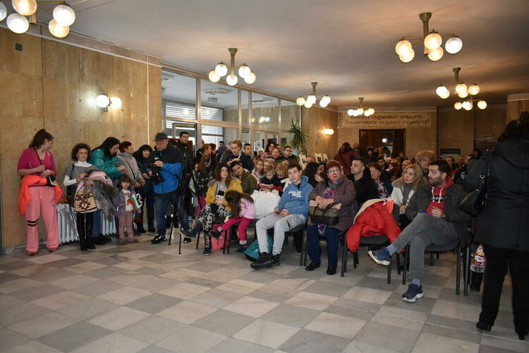 Асеновград отпразнува 145-тата годишнина от Освобождението на България (снимки)