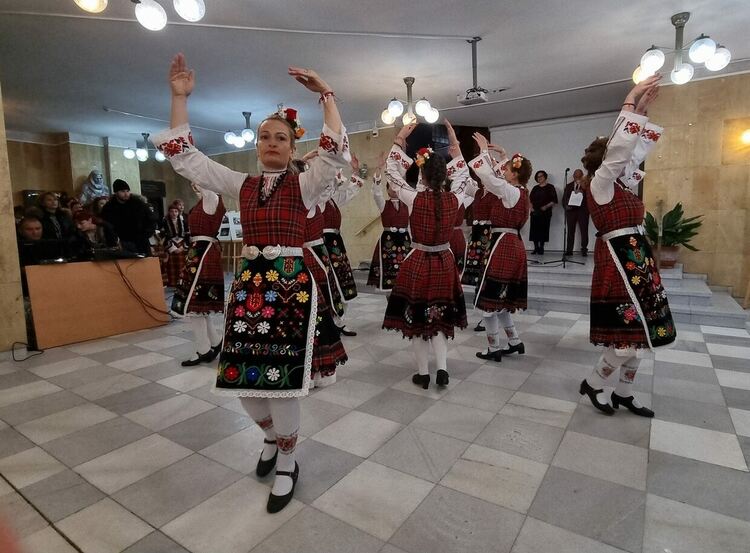 Асеновград отпразнува 145-тата годишнина от Освобождението на България (снимки)