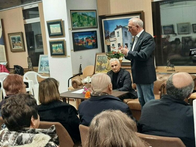 Светозар Казанджиев представи новата си книга пред препълнена зала