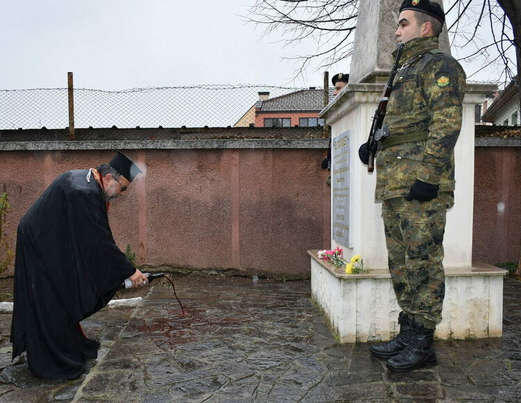 Асеновград отпразнува 145-тата годишнина от Освобождението на България (снимки)