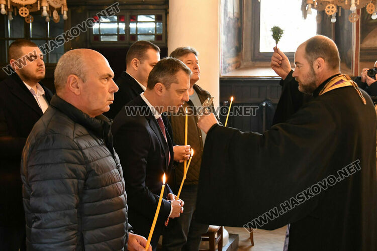  Делян Добрев: ГЕРБ знае как да се справи с инфлацията и обедняването на хората  