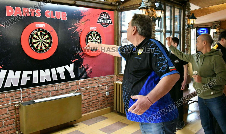 В Хасково се проведе първи турнир по дартс
