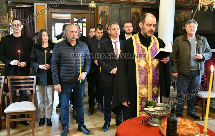  Делян Добрев: ГЕРБ знае как да се справи с инфлацията и обедняването на хората  