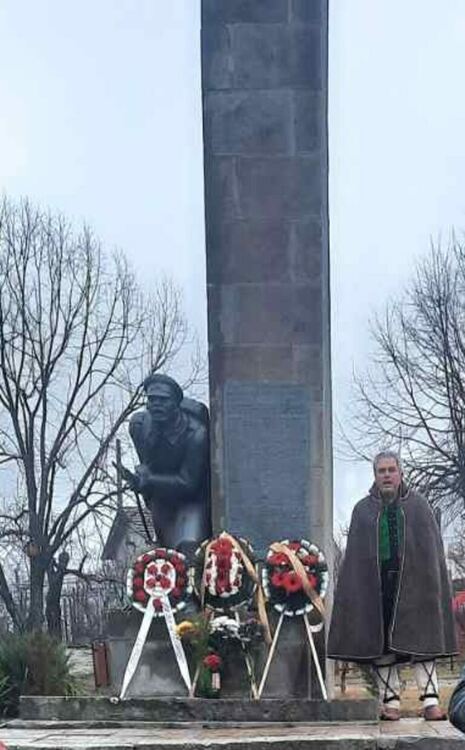 Пчеларово отбеляза Трети март