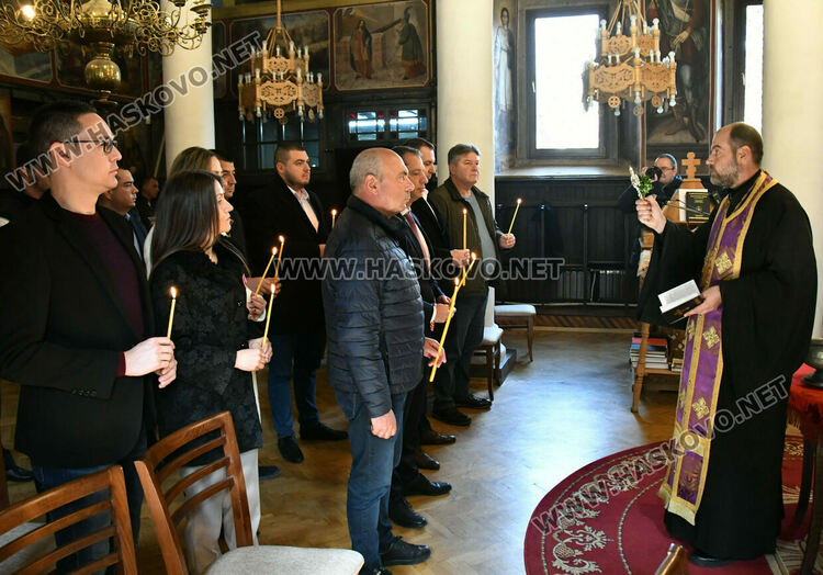  Делян Добрев: ГЕРБ знае как да се справи с инфлацията и обедняването на хората  